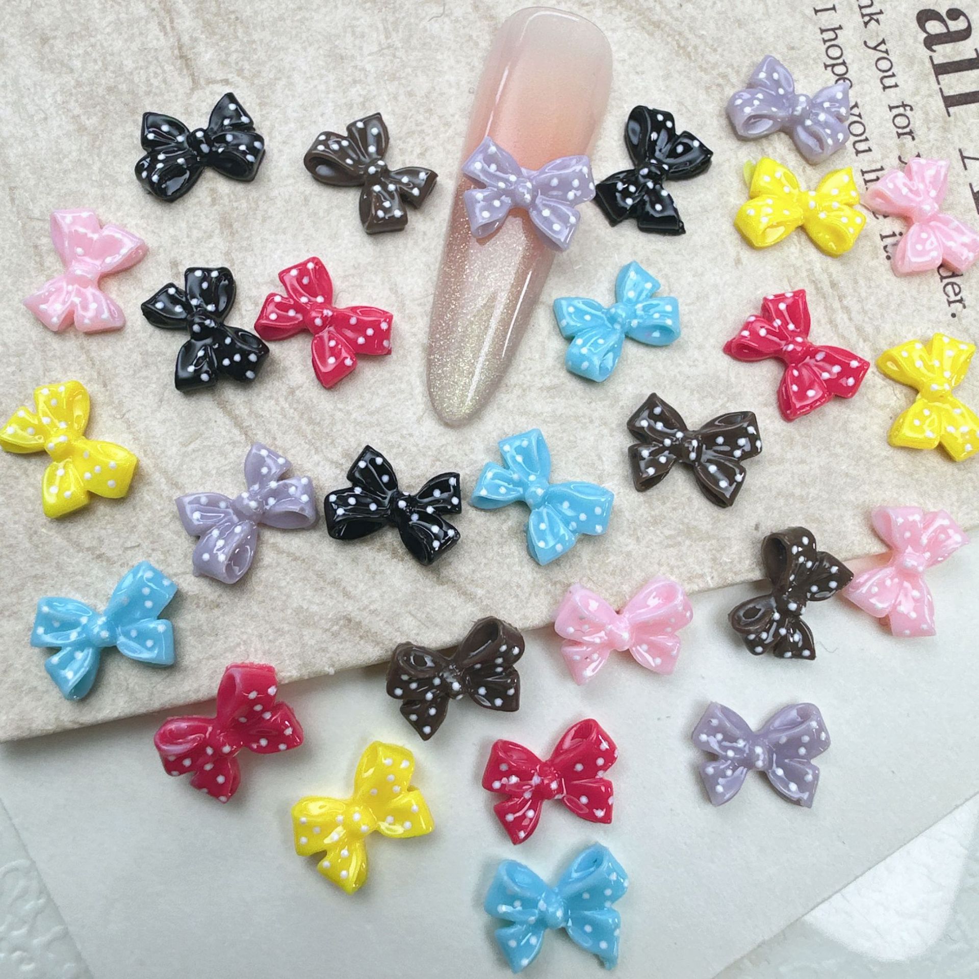 Nail Art Queen - 100Pcs/Pack 8×11MM Princess Bow Nail Charms